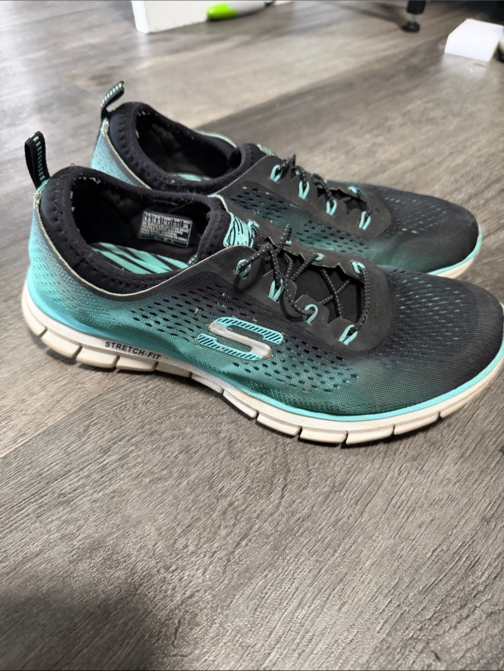 Skechers Women's Black and Teal Stretch-Fit Athletic Sneakers